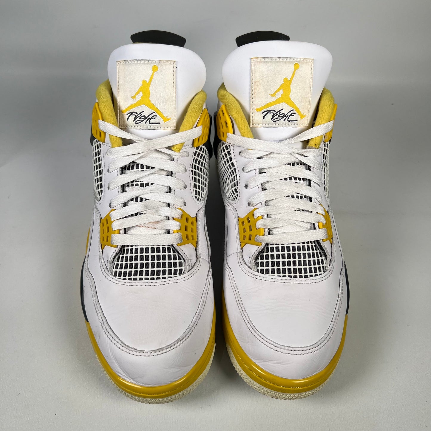 Jordan 4 Vivid Sulfur (2024) Size 10M/11.5W USED s20236