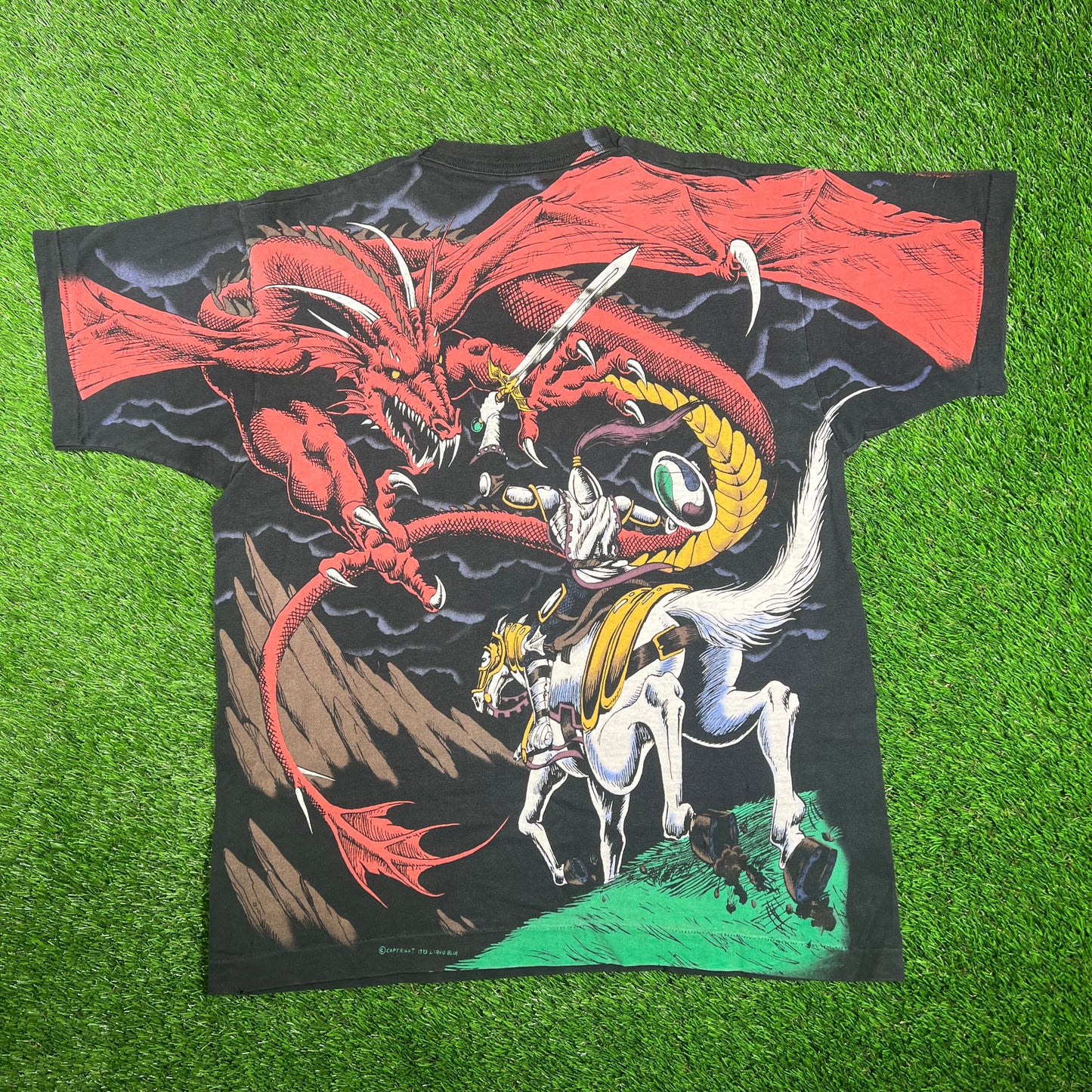 1993 Liquid Blue Dragon Knight AOP Black Tee Size Large USED v17915