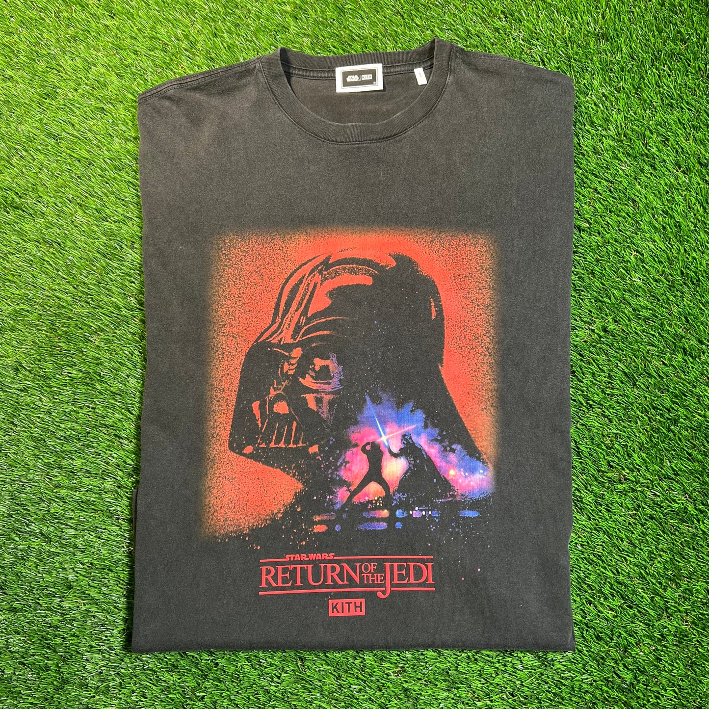 Kith Star Wars Washed Black Vader Tee Size Medium USED x16976