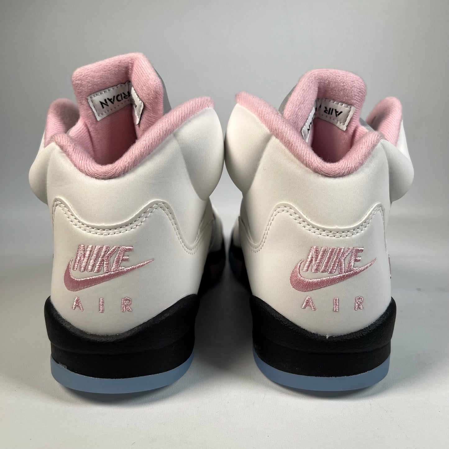 Jordan 5 Medium Soft Pink (2025) Size 7y USED s22352