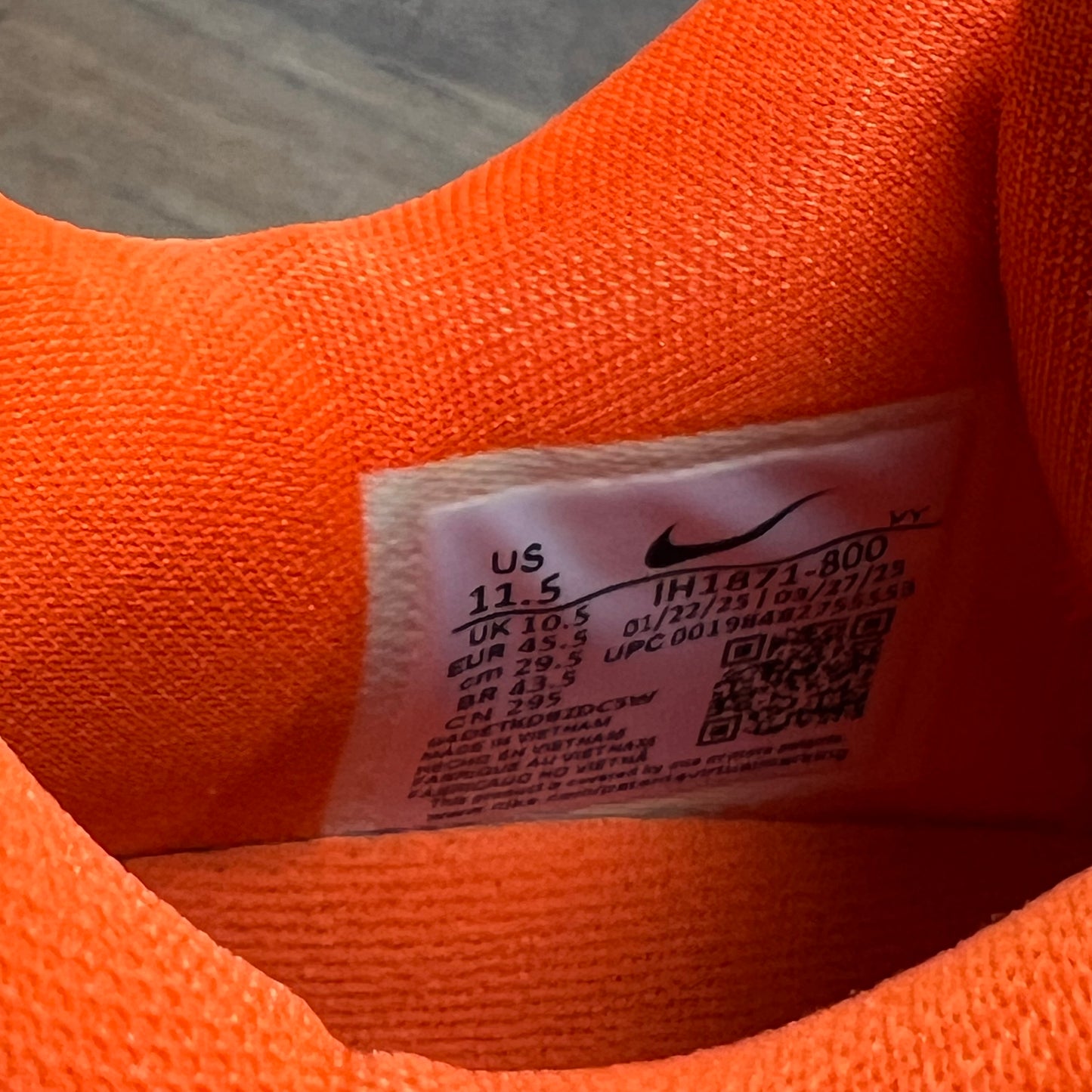 Kobe 6 Total Orange (2025) Size 11.5 NEW s17466