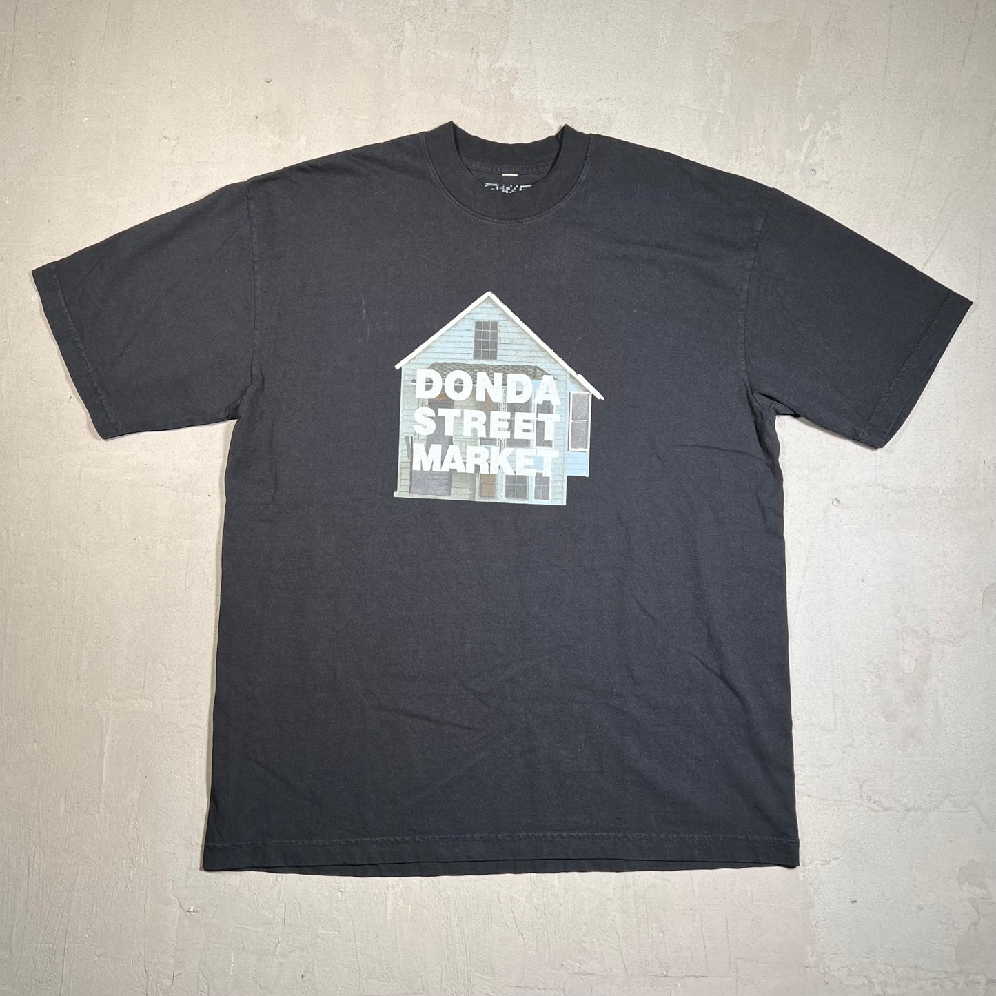 Kanye West Donda House "Donda Street Market" Black Tee Size Large USED x17656