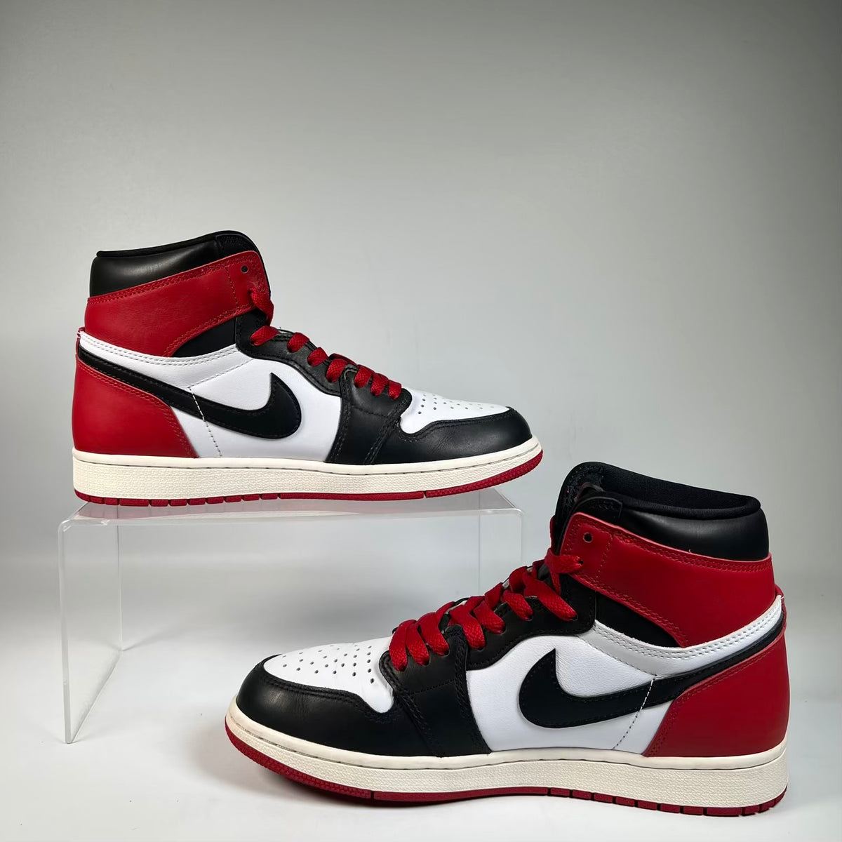 Jordan 1 High Black Toe Reimagined (2024) Size 8.5 USED s23578