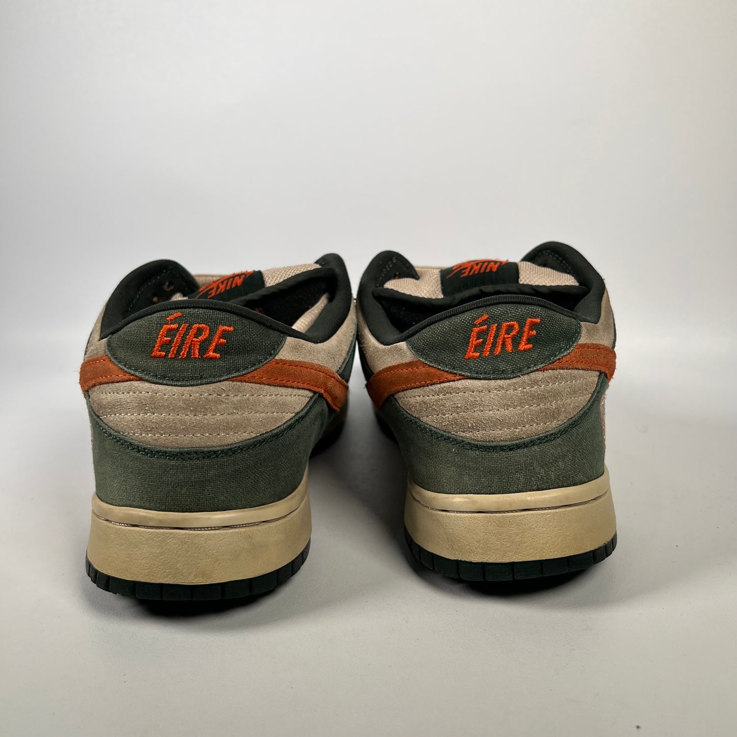 Nike SB Dunk Low Eire (2005) Size 11 USED s18603
