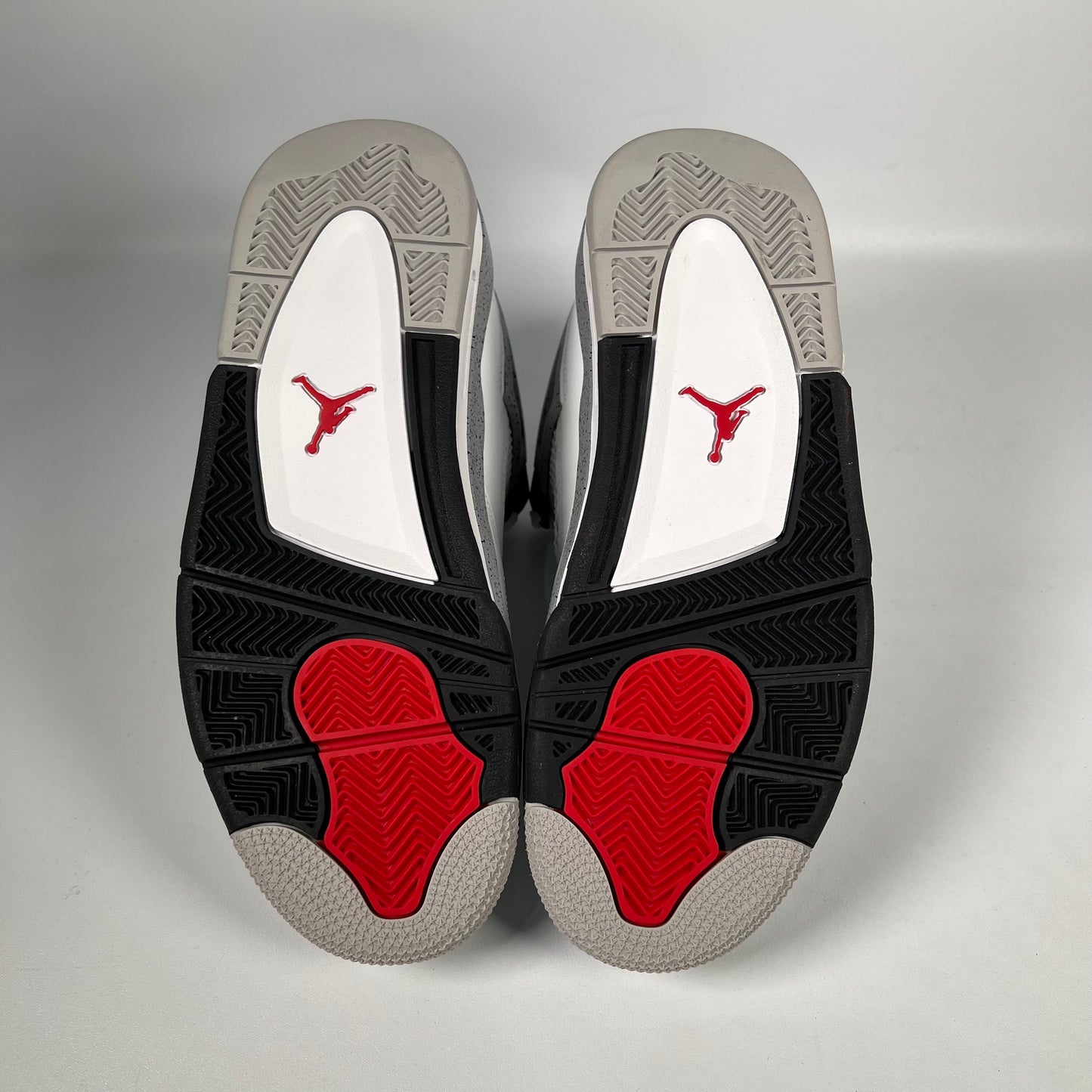 Jordan 4 White Cement (2025) Size 7y NEW s18960