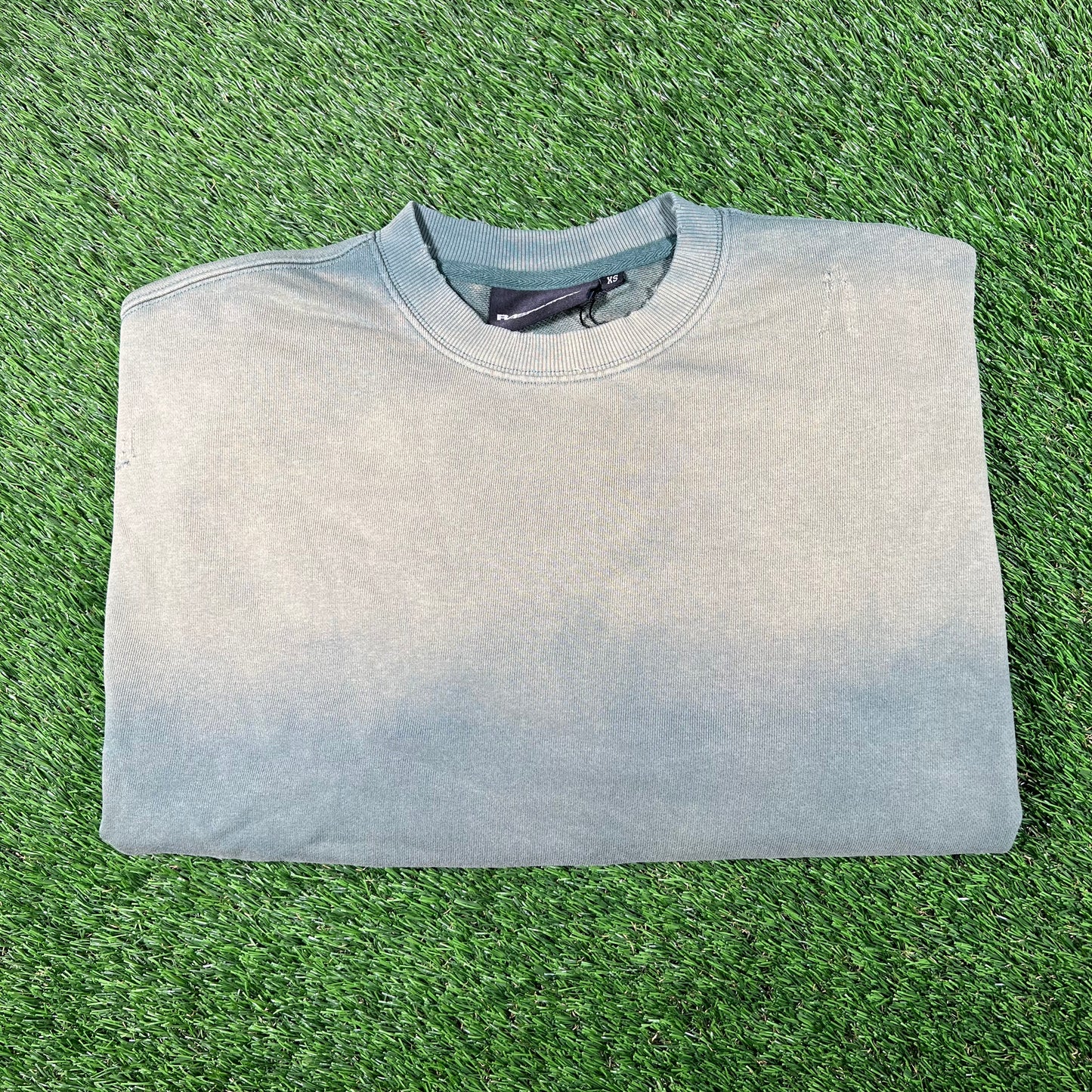 GV Gallery Raspberry Hills Green Washed G-3 Crewneck Size XS NEW x15623