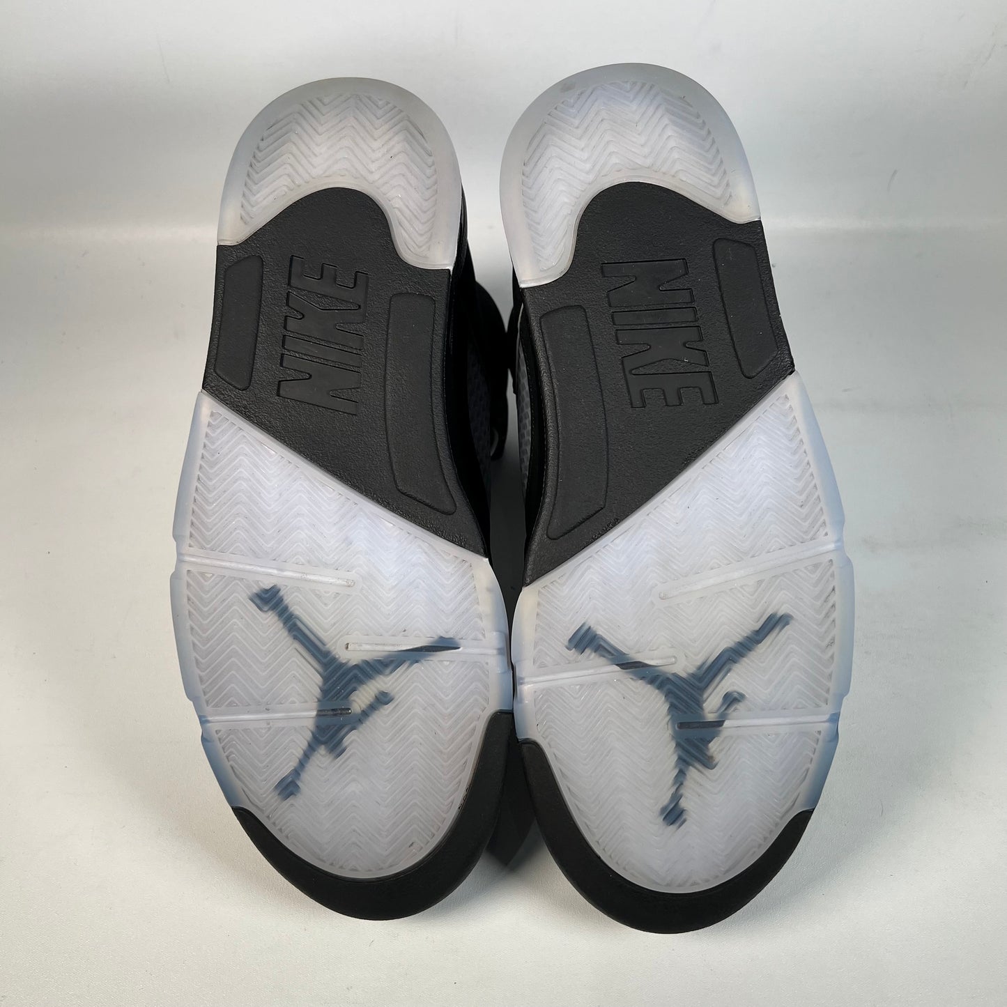 Jordan 5 Black Metallic Reimagined (2025) Size 10 USED s22544