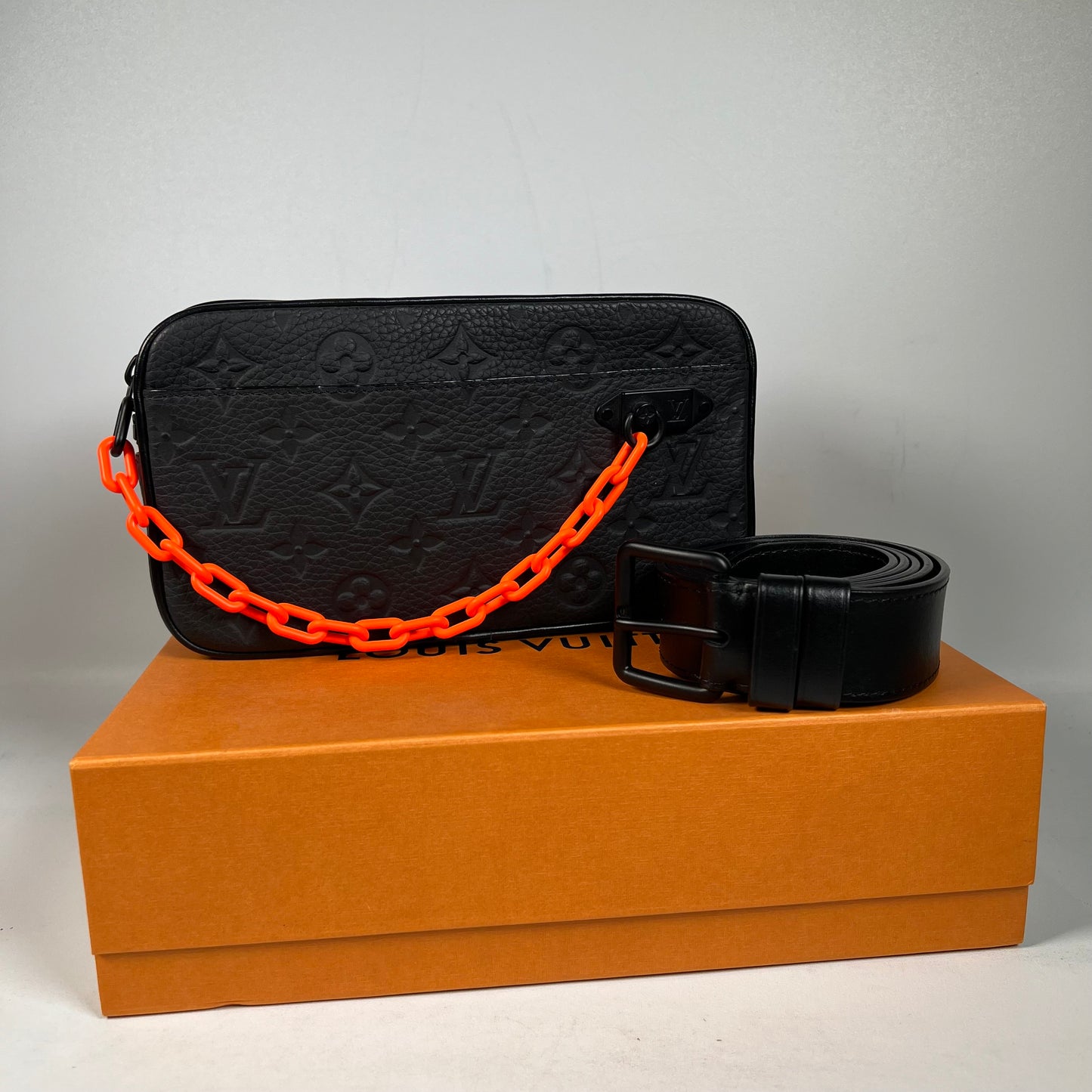Louis Vuitton x Virgil Abloh STAFF EXCLUSIVE Cross-Body Bag NEW x9171