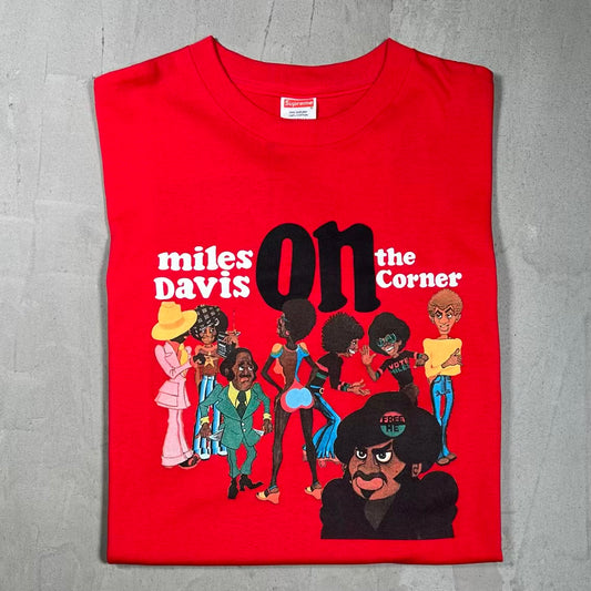 Supreme Miles Davis On The Corner (2008) Red Tee Size Large USED x18546