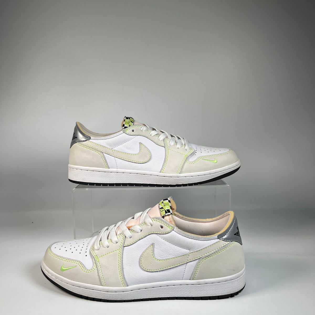 Jordan 1 Low White Ghost Green Black (2021) Size 10 USED s23285