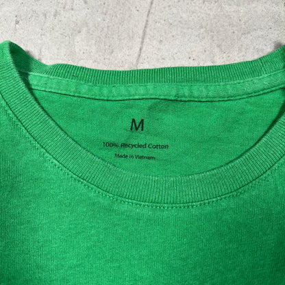 Apple Basic Logo Green Tee Size Medium USED v19784
