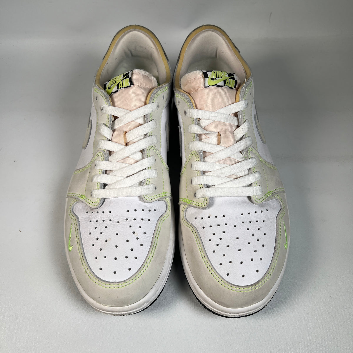 Jordan 1 Low White Ghost Green Black (2021) Size 10 USED s23285