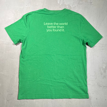 Apple Basic Logo Green Tee Size Medium USED v19784