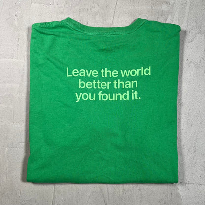 Apple Basic Logo Green Tee Size Medium USED v19784
