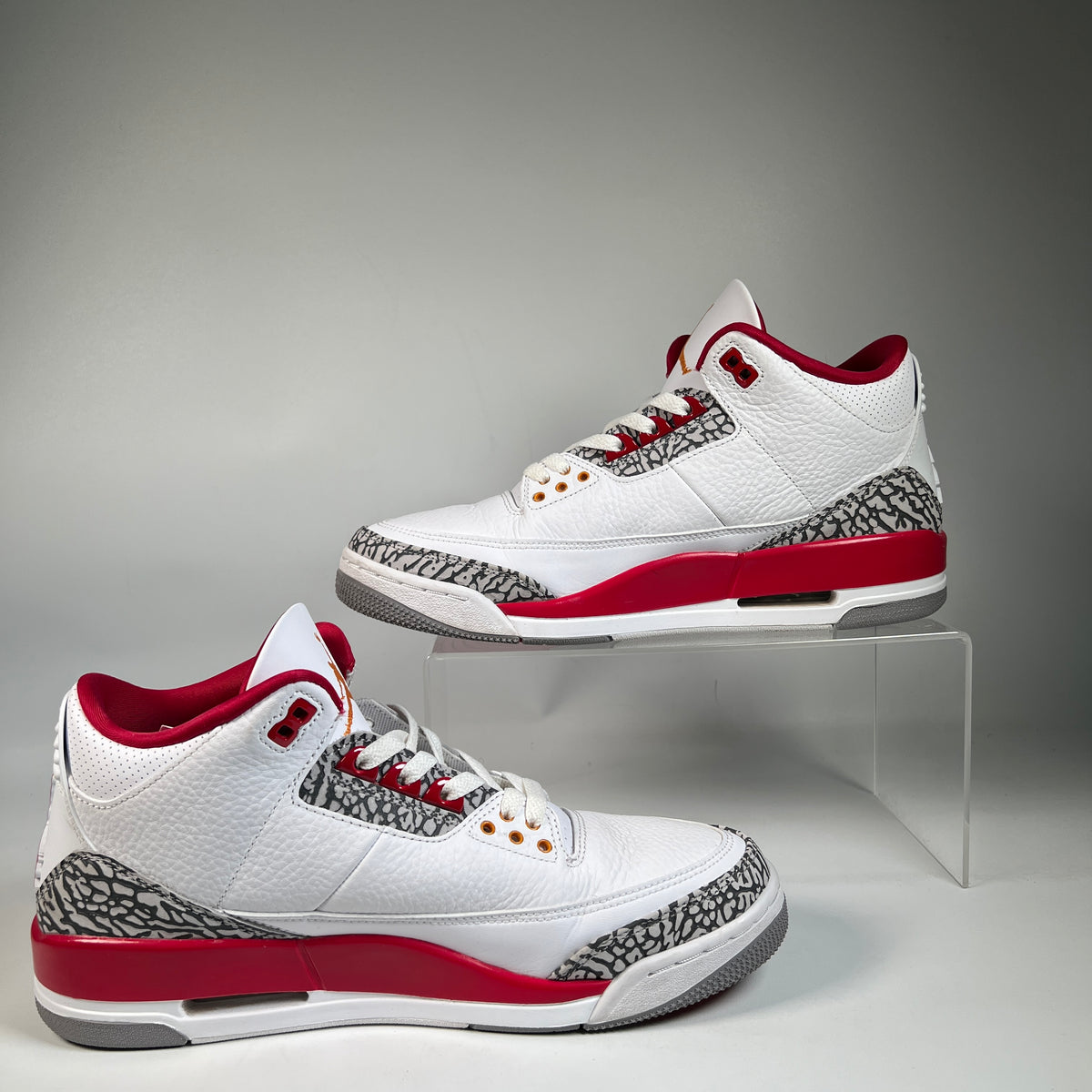 Jordan 3 Cardinal Red (2022) Size 10.5 USED s23290