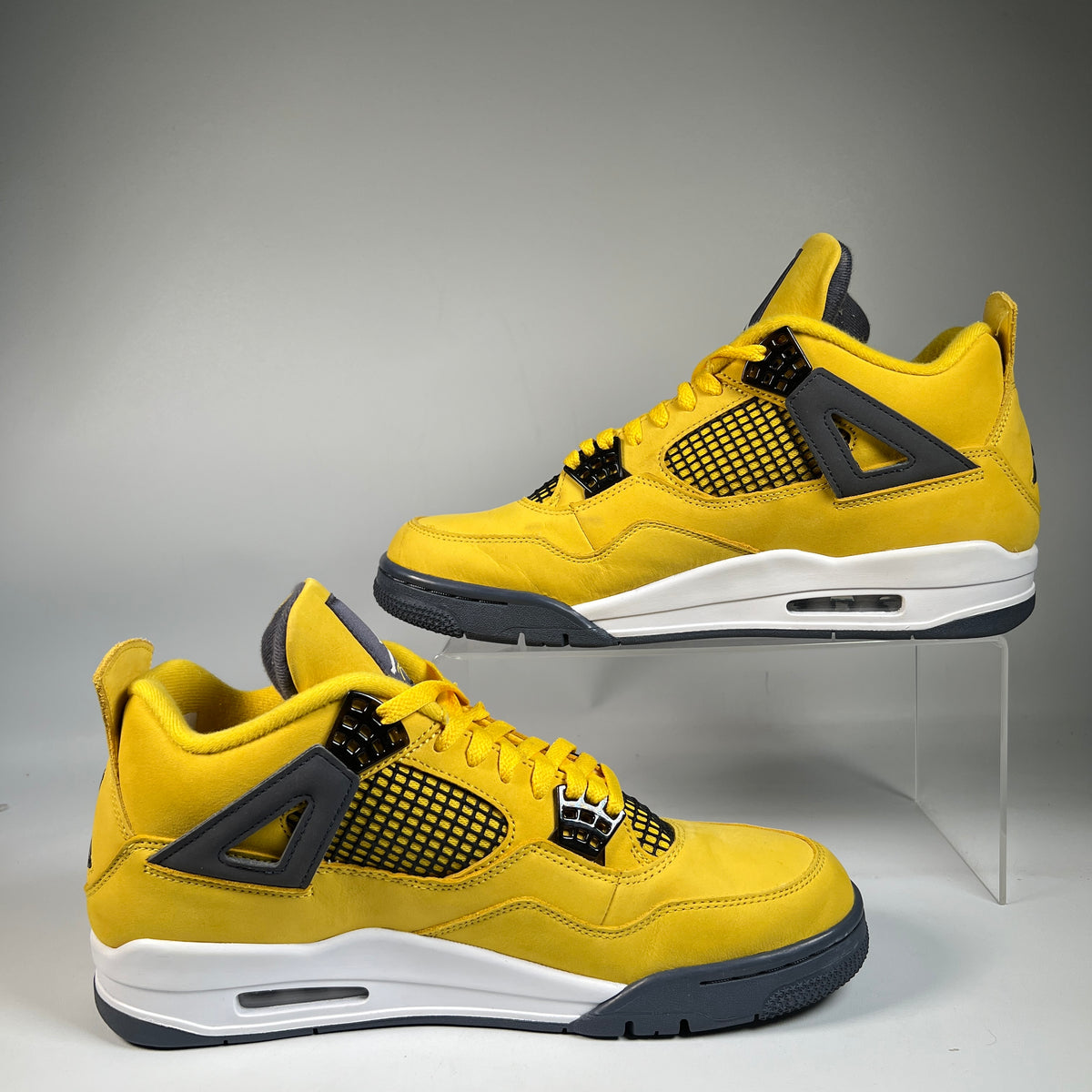 Jordan 4 Lightning (2021) Size 11 USED s23293