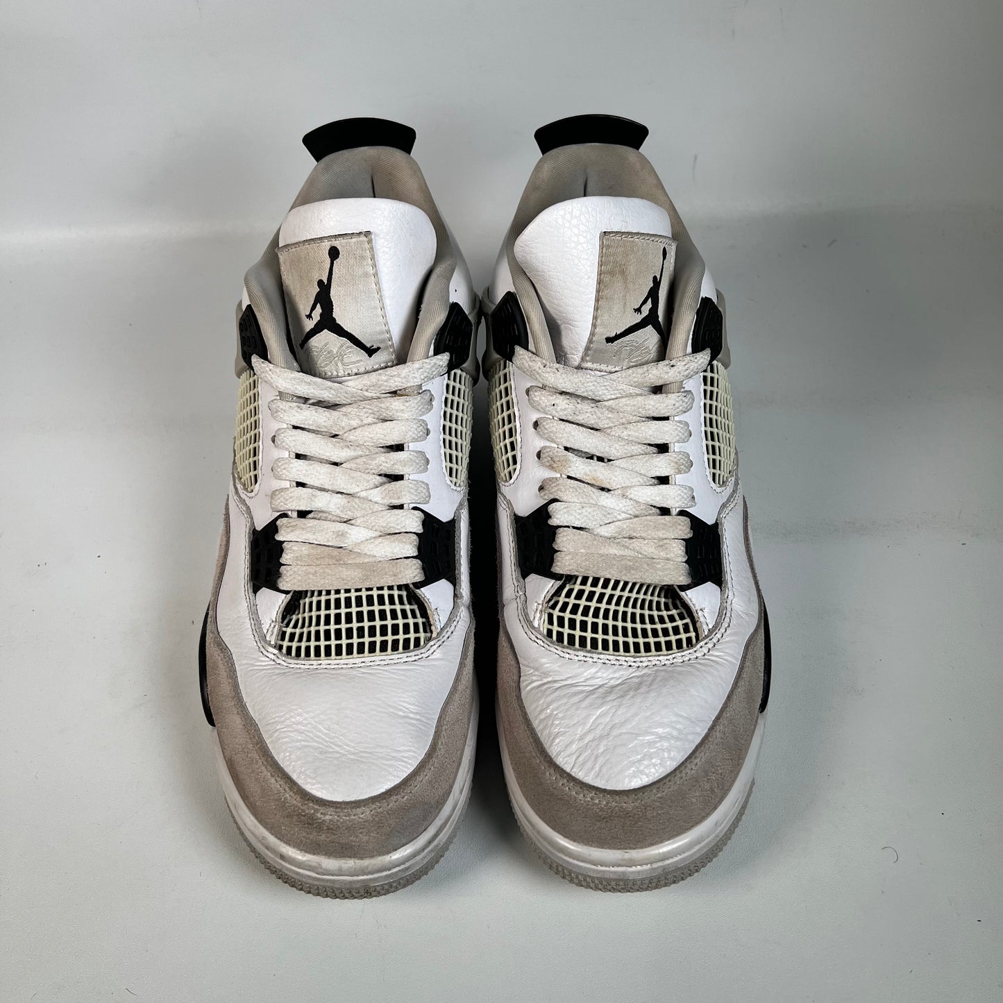 Jordan 4 Military Black (2022) Size 8.5 USED s22753