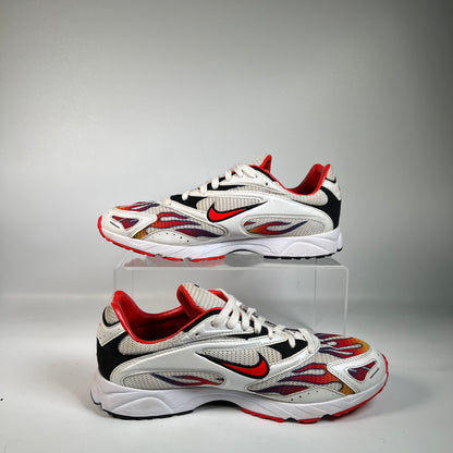 Nike Zoom Streak Spectrum Supreme White (2018) Size 9.5 USED s22792