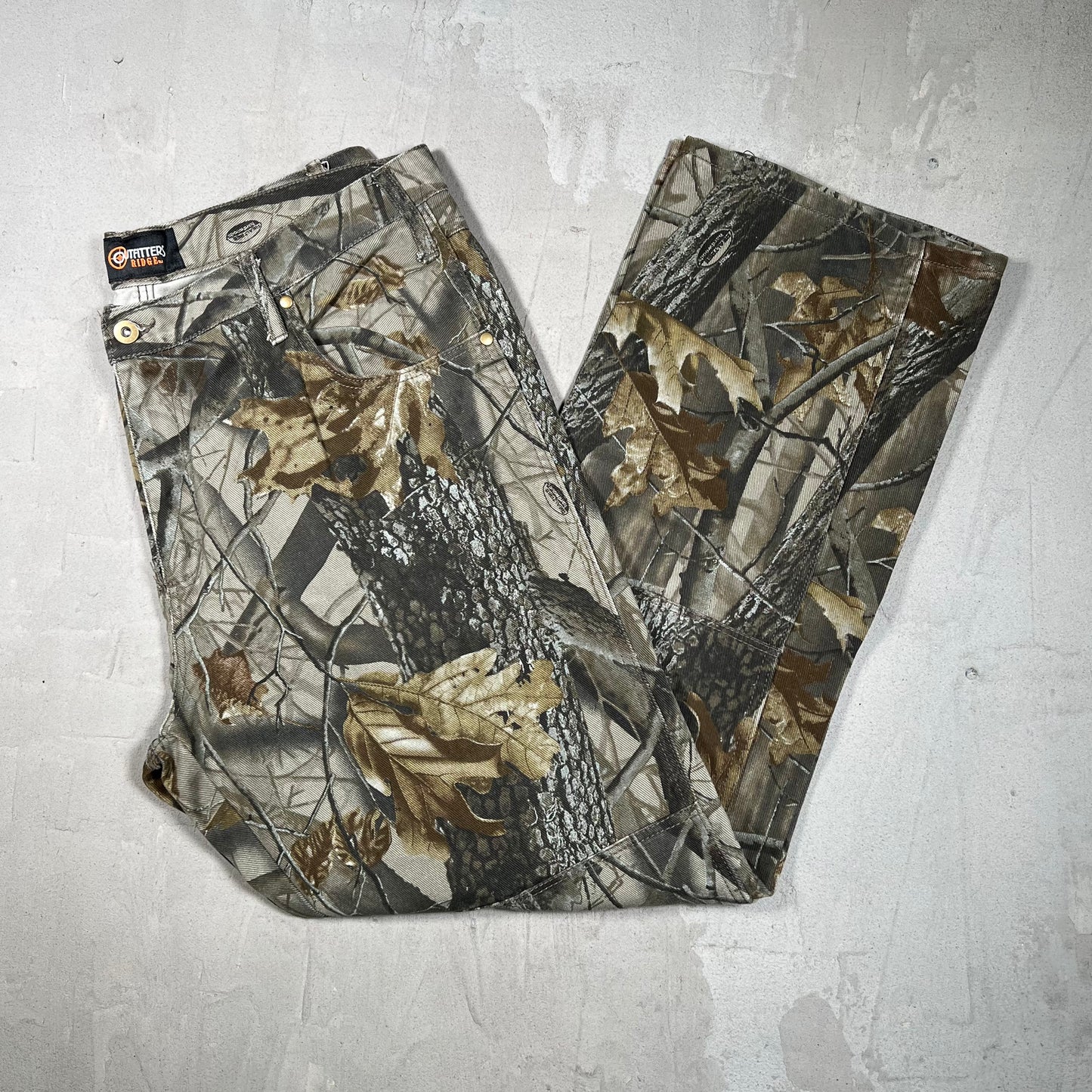 Y2K Outfitters Ridge Real Tree Double Knee Pants Size 38 USED v19809