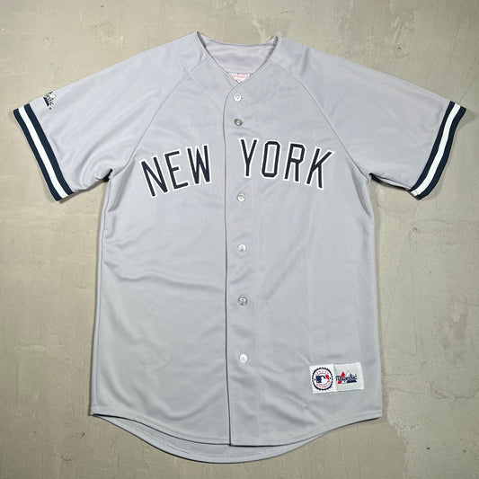 1990s New York Yankees Blank Jersey Size Medium USED v19800