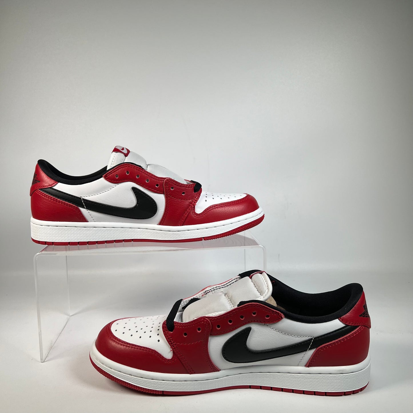 Jordan 1 Low Chicago (2025) Size 8.5 NEW s22991