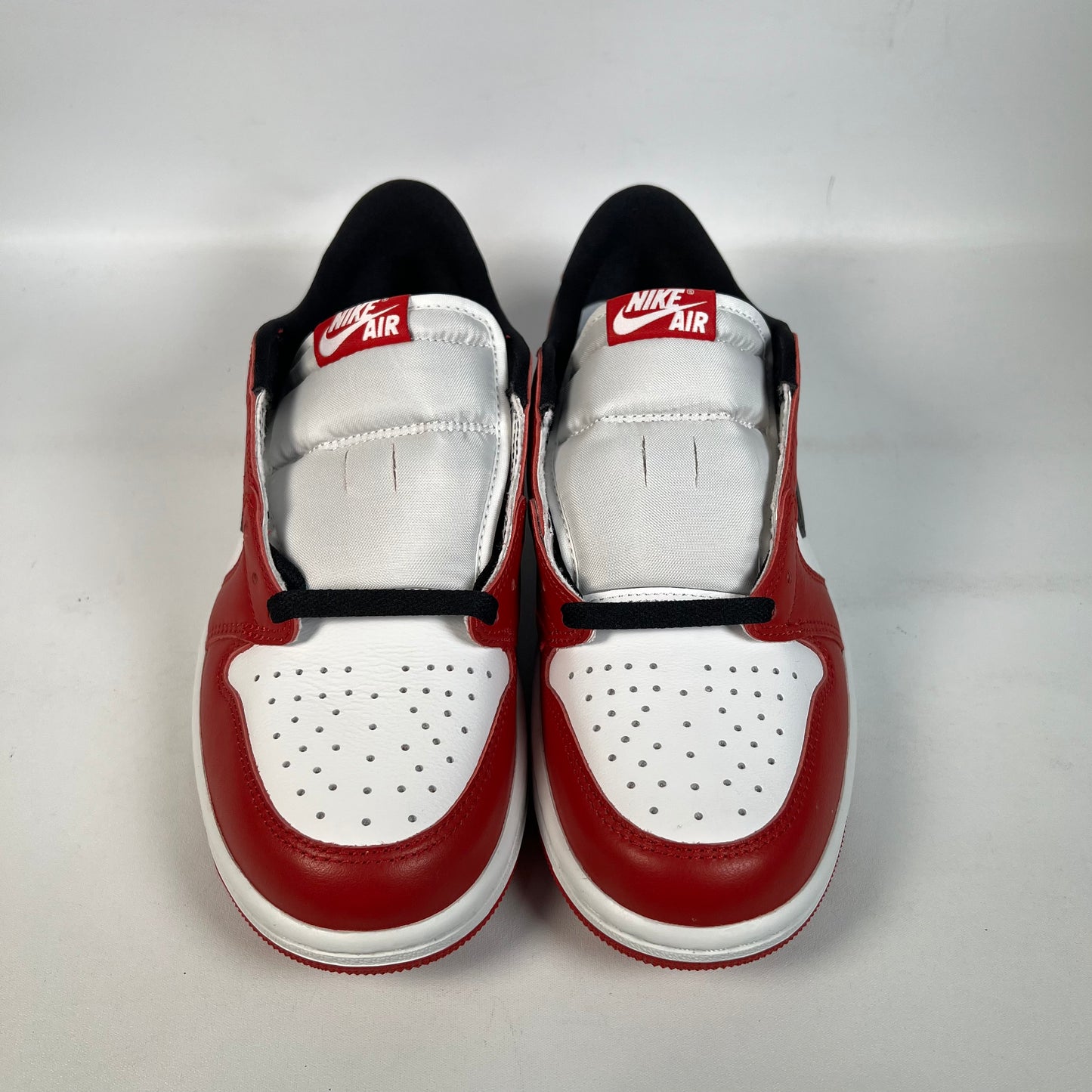 Jordan 1 Low Chicago (2025) Size 8.5 NEW s22991