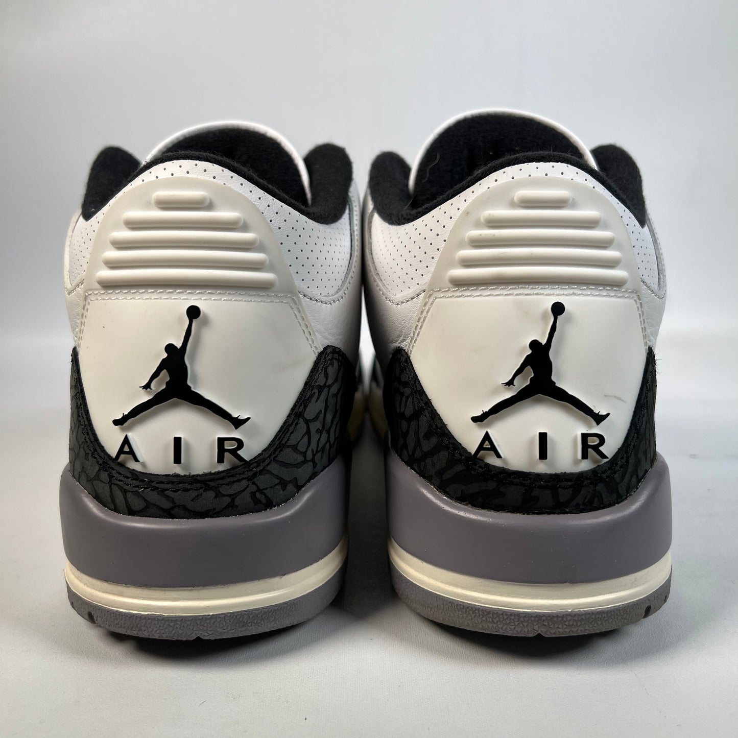 Jordan 3 Retro Cement Grey (2024) Size 10.5 USED S22929