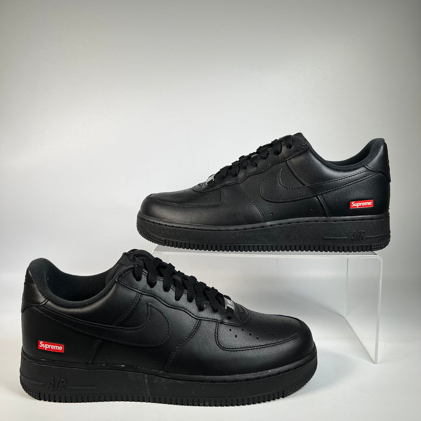 Nike Air Force One Black Supreme (2020) Size 10.5 NEW s22974