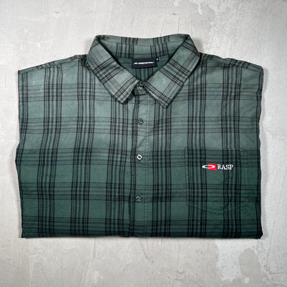 GV Gallery Raspberry Hills Green Plaid Flannel Size XL USED x18015