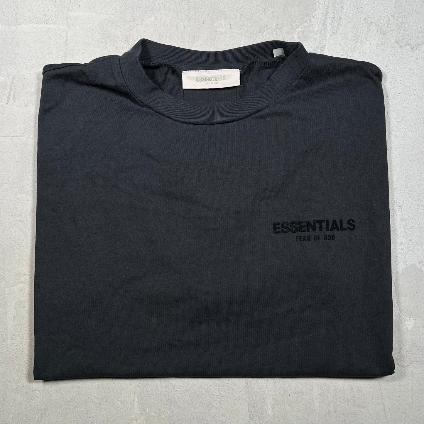 Essentials Fear Of God Black Tee Size Large USED x18012