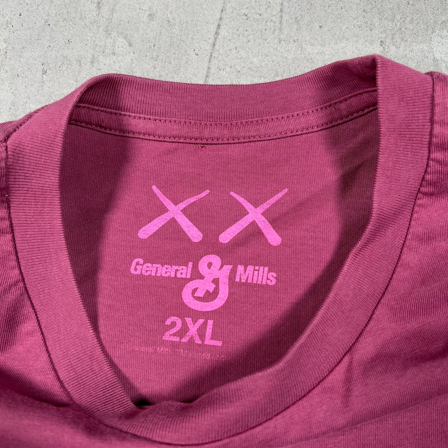 Kaws General Mills Pink Franken Berry Tee Size XXL USED x18014