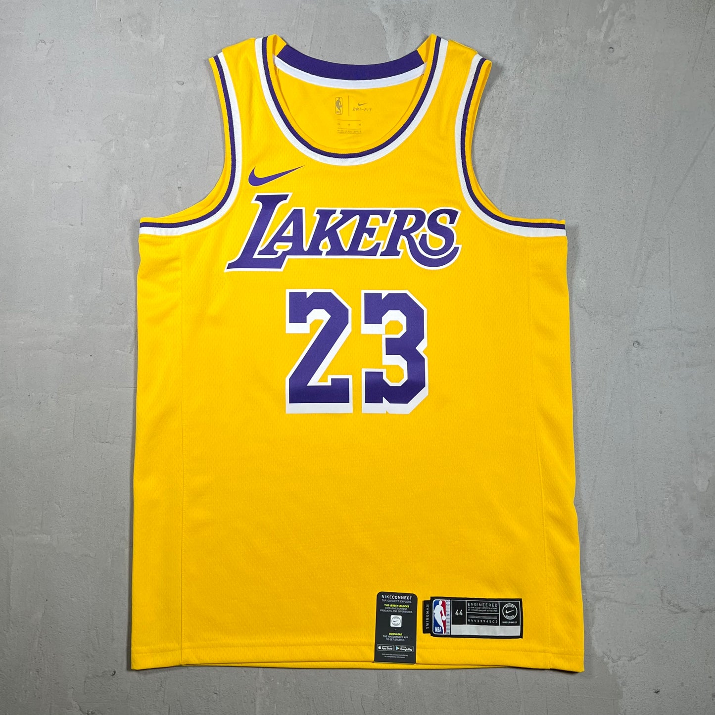 Nike Lebroin James Lakers Yellow Swingman Jersey Size Medium NEW v19842