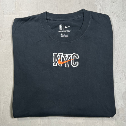 Nike "NYC" Knicks Black Longsleeve Size Large USED v19833