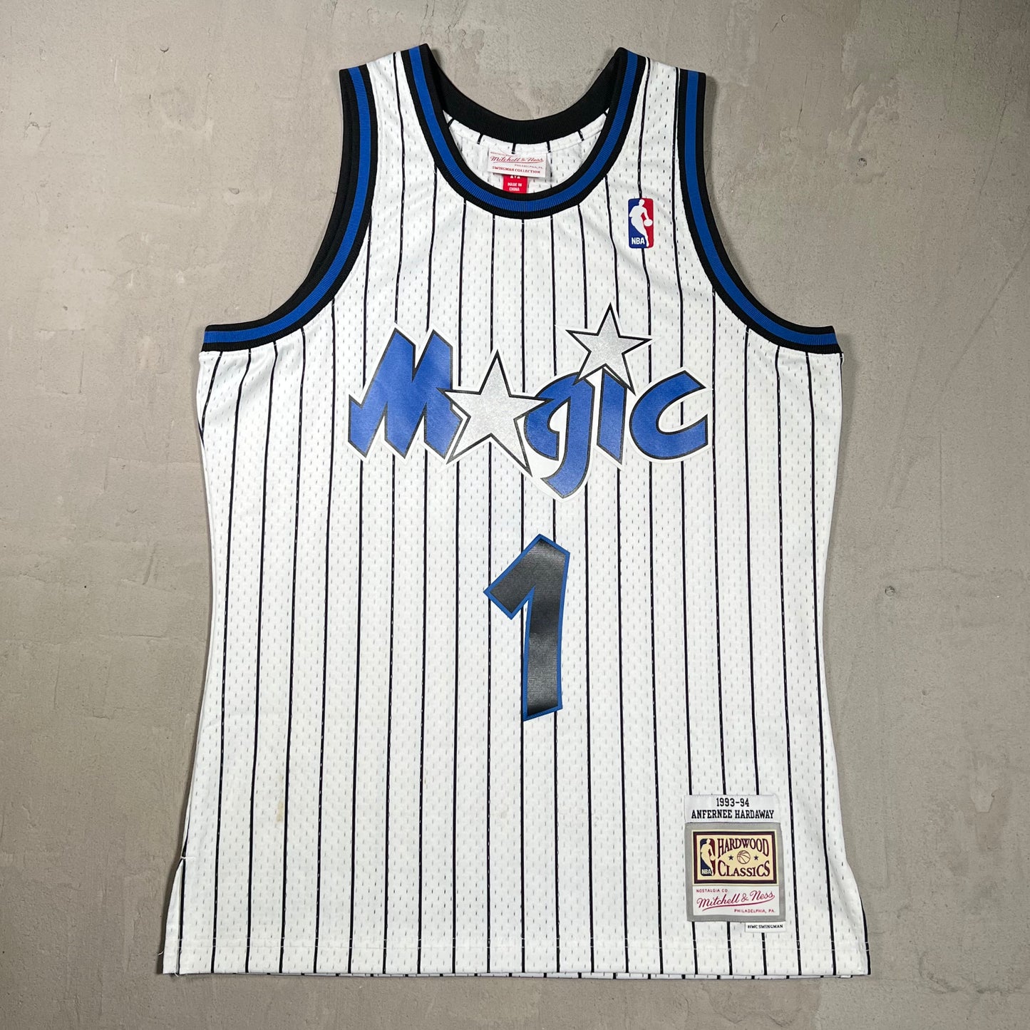 Mitchell & Ness Penny Hardaway White Jersey Size Medium USED v19843