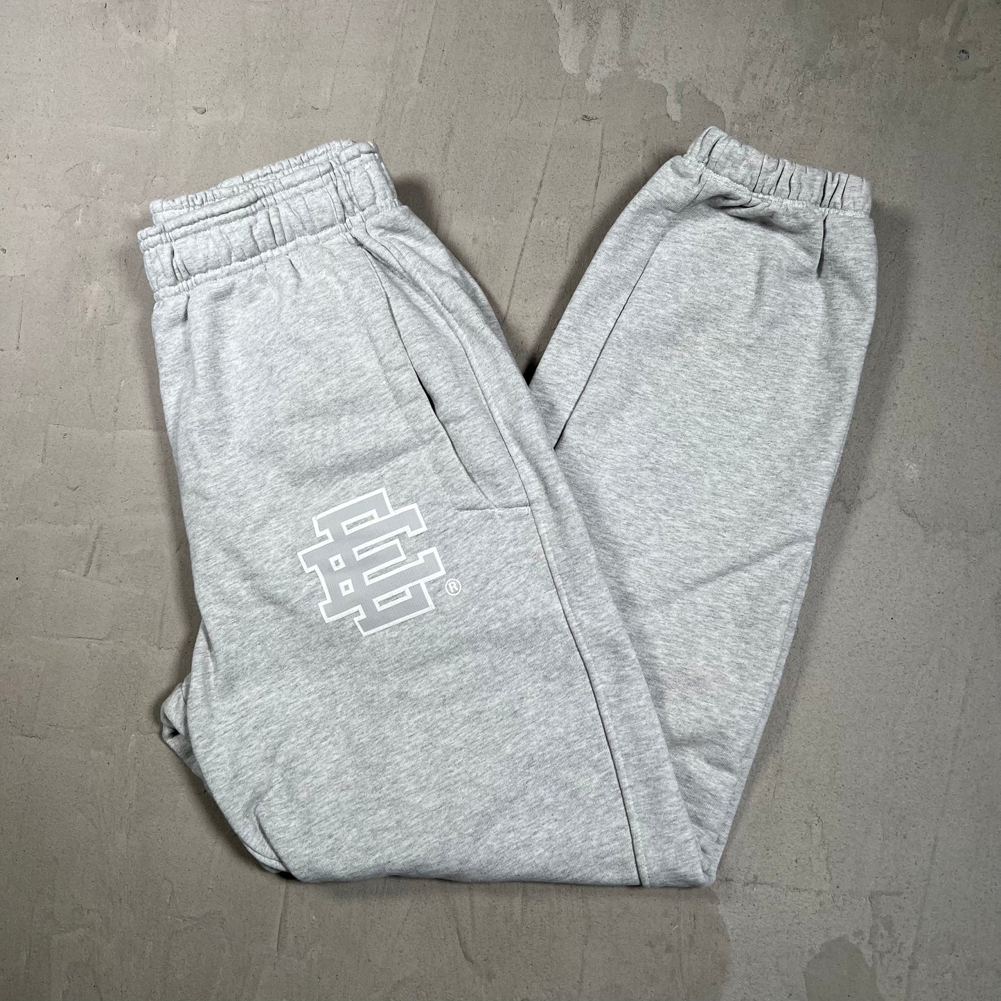 Eric Emmanuel Grey Sweatpants Size Medium USED x17944