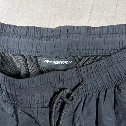 GV Gallery Raspberry Hills Casa De La Black Track Sweatpants Size Large USED x18032