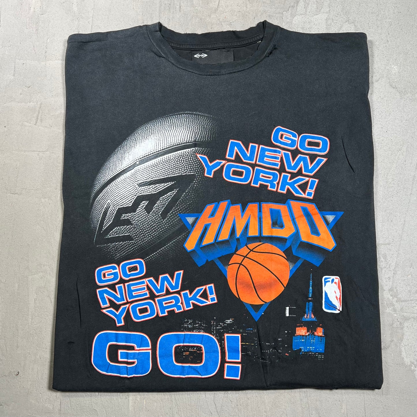 HMDD New York Knicks Champs Black Cropped Tee Size Medium NEW x18038