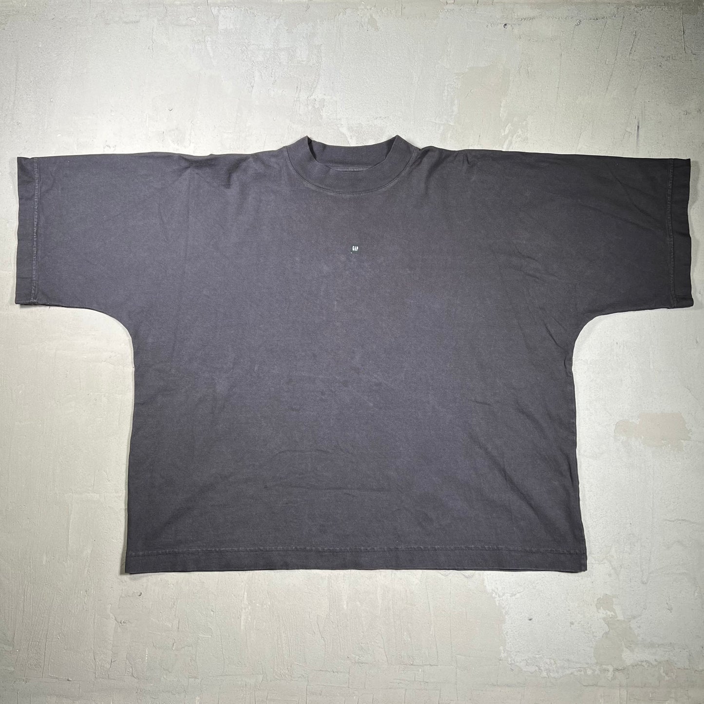 Yeezy Gap Small Gap Logo Black Tee Size Medium USED x18045