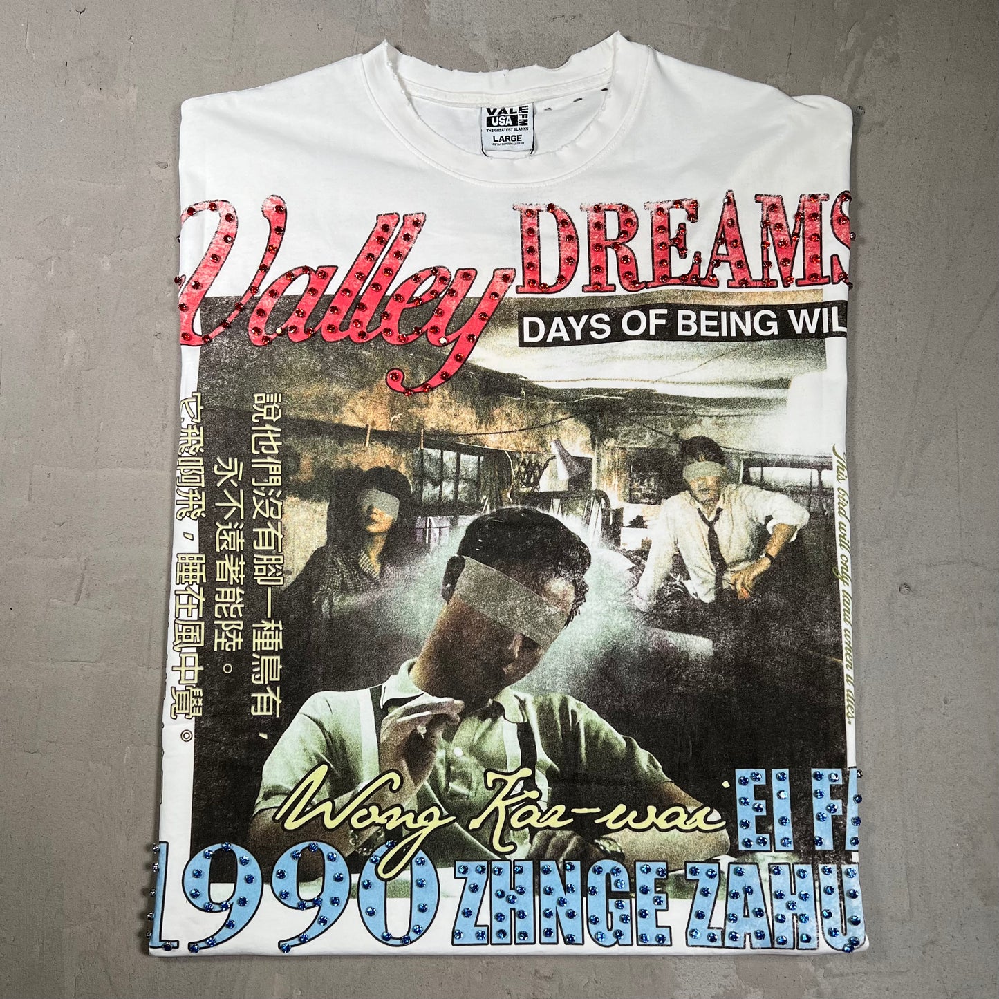 Vale "Valley Dreams" Wong Kar-Wai White Tee Size Large NEW x18049