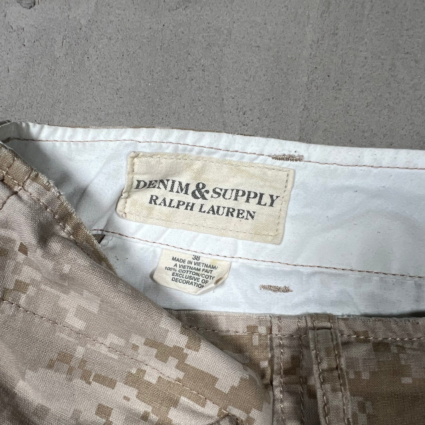 Denim & Supply Ralph Lauren Digital Camo Shorts Size 38 USED v19856