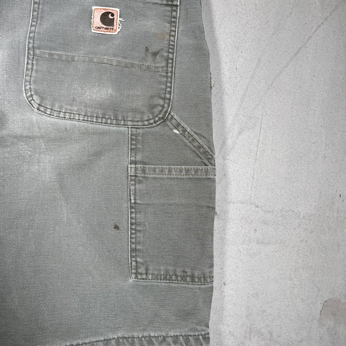 Y2K Carhartt Distressed Olive Shorts Size 36 USED v19859