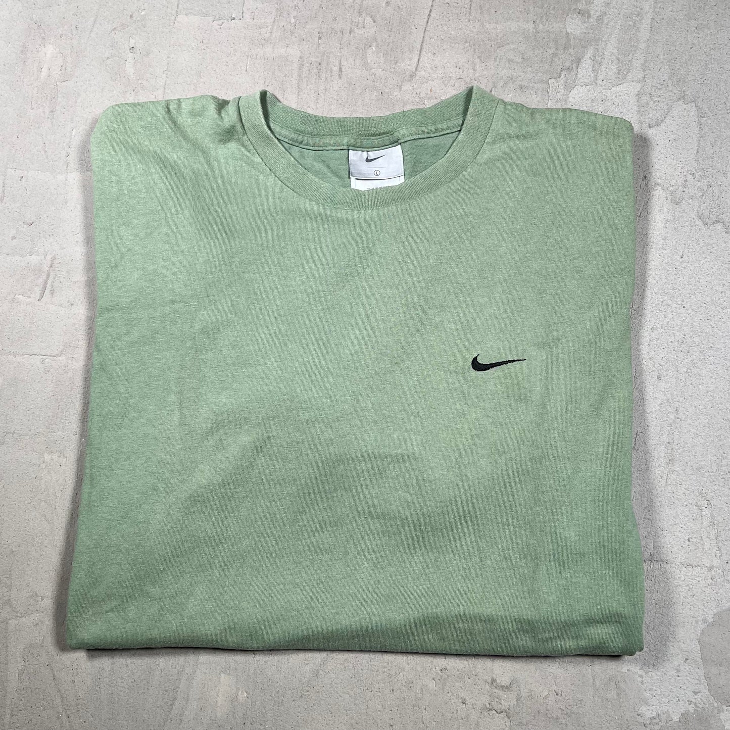 Y2K Nike Silver Tag Light Green Basic Logo Tee Size Large USED v19821