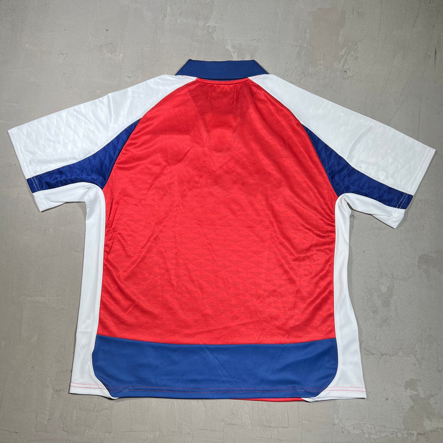 Kith Seoul Red Soccer Jersey Size XL NEW x17939
