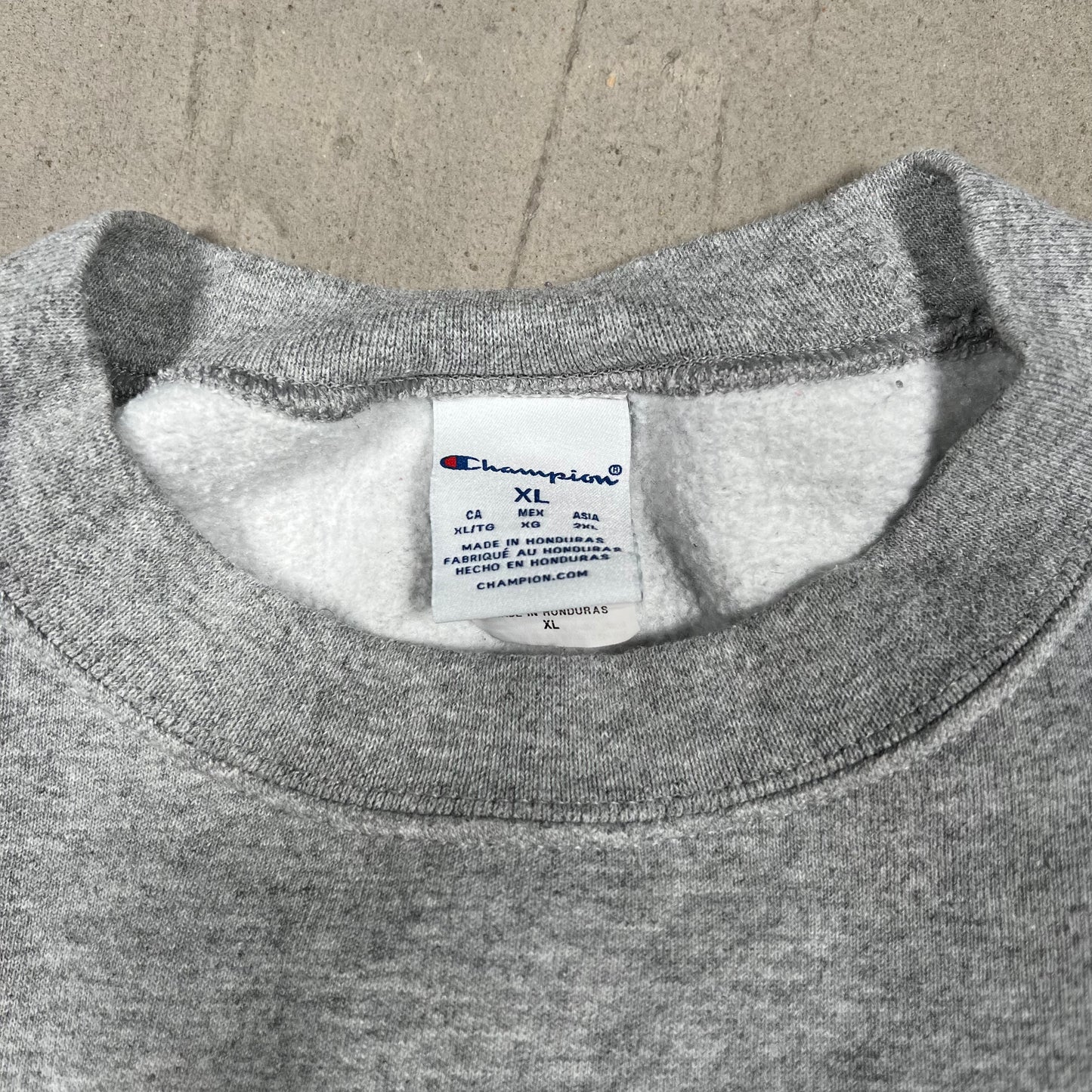 Champion Oregon Ducks Crewneck Grey Size XL USED v19860