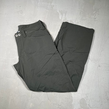 Y2K Arcteryx Lightweight Dark Olive Cargo Pants Size 32 USED x18066