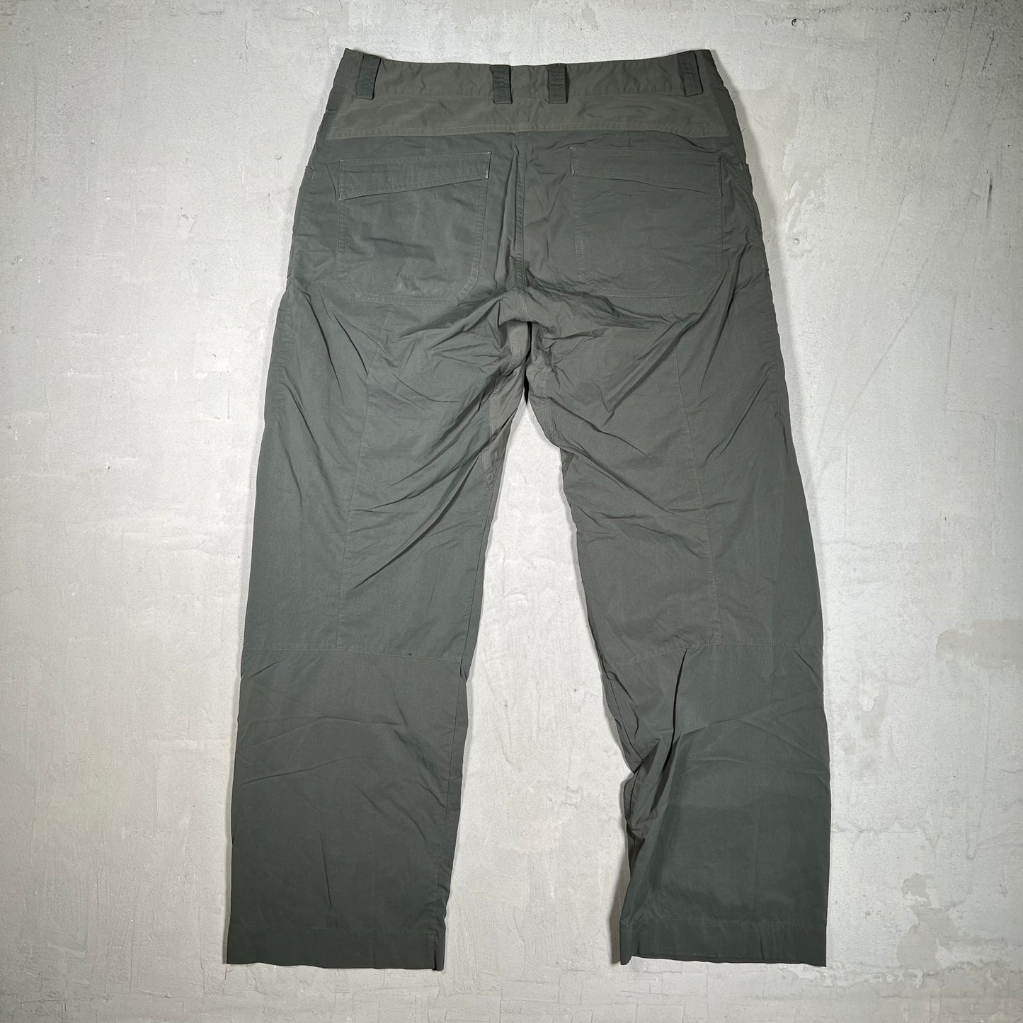 Y2K Arcteryx Lightweight Dark Olive Cargo Pants Size 32 USED x18066