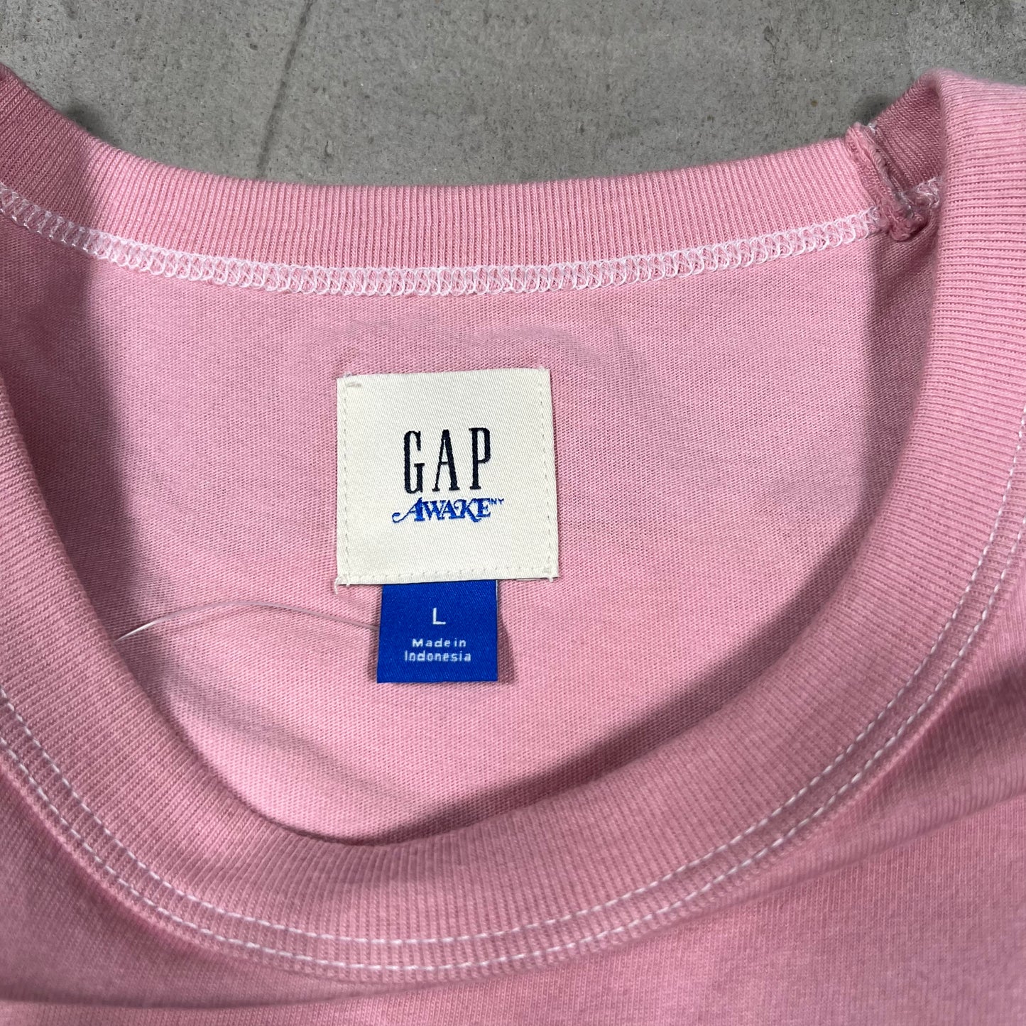 Awake NY Gap Pink Tee Size Large USED x18072