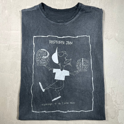 GV Gallery Raspberry Hills Pearl Jam Washed Black Tee Size XL USED x18033