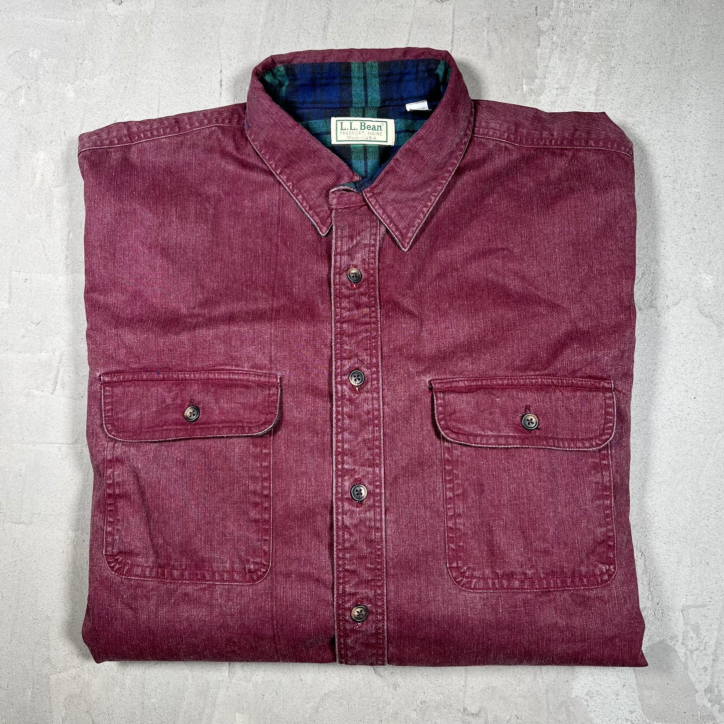 1990s LL Bean Maroon Flannel Lined Button Up Size Large USED v19885