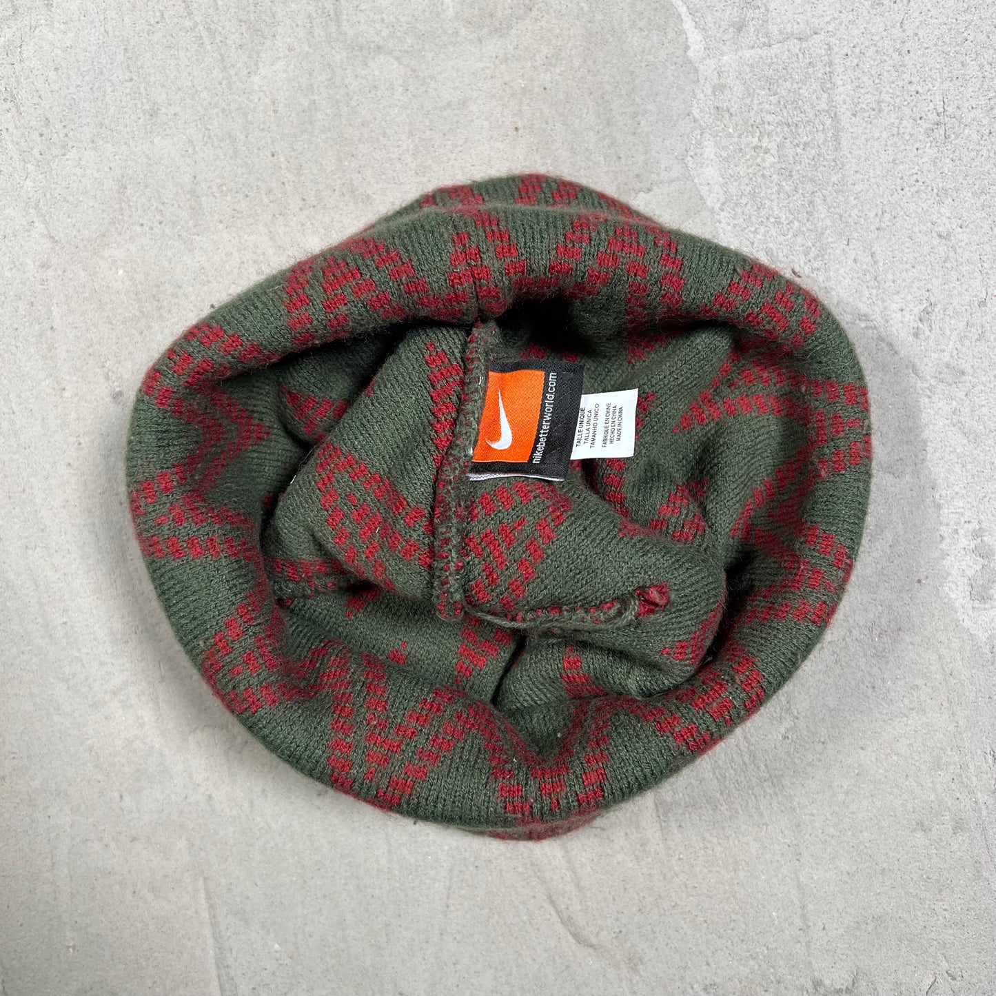 Y2K Nike Jacquard Green/Red Beanie USED v19826